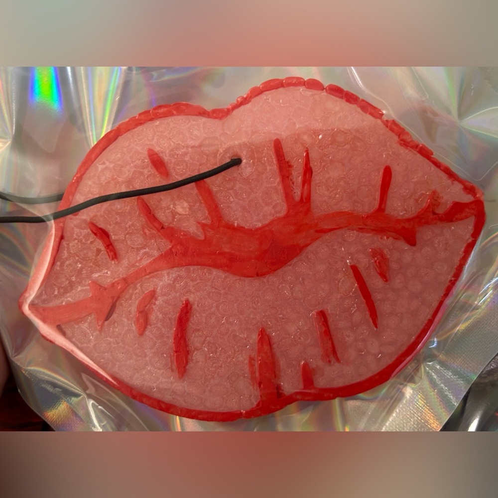 Lips car freshie